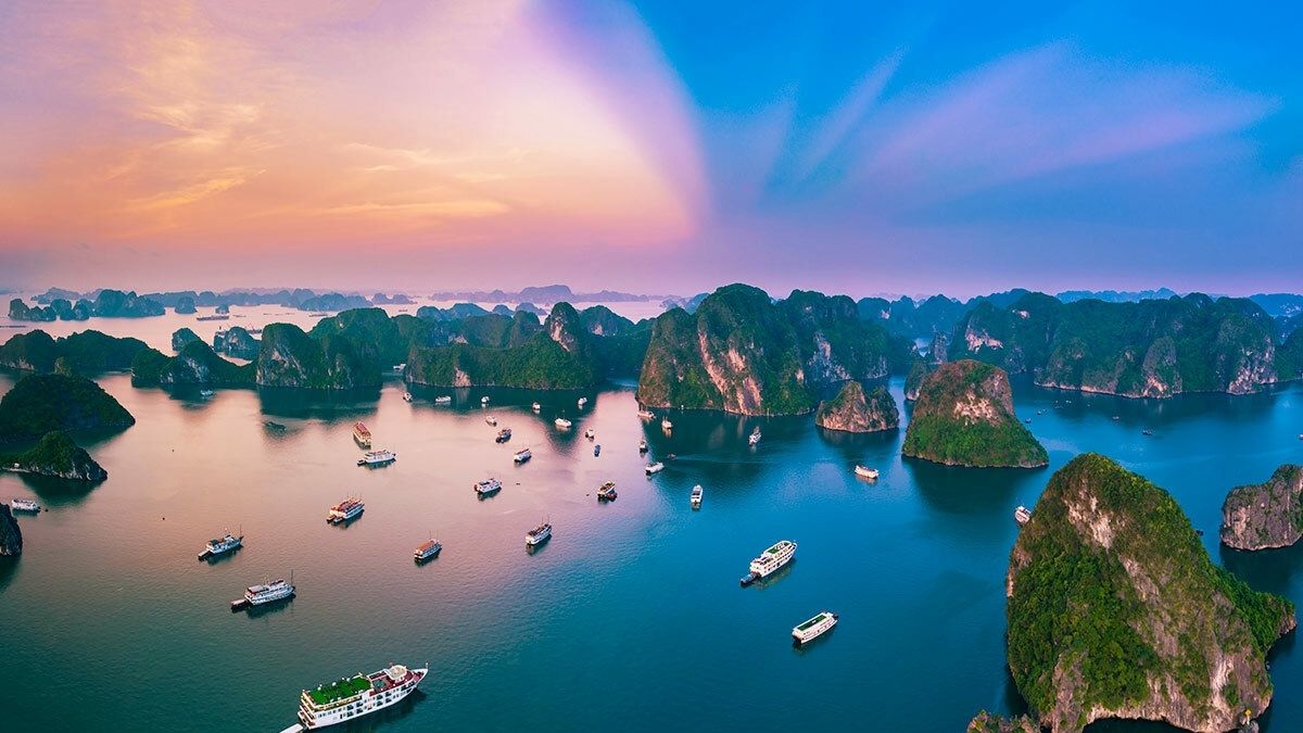 4-Day Northern Vietnam Private Tour Led By Women | Ha Long Bay & Sapa 4-Day Northern Vietnam Private Tour Led By Women | Ha Long Bay & Sapa