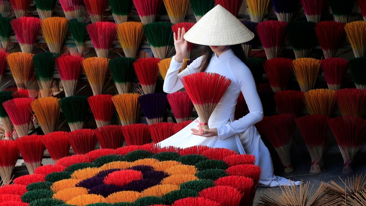 15-Day Vietnam Highlights Private Tour Led By Women 15-Day Vietnam Highlights Private Tour Led By Women